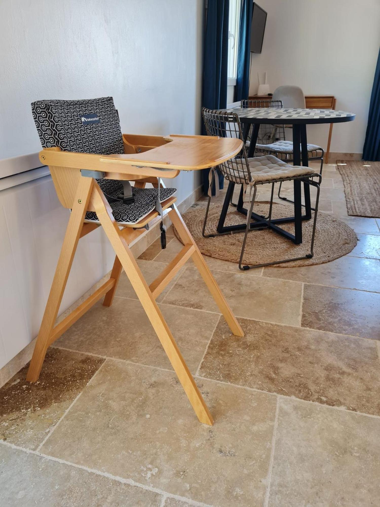 קאברי Adorable Maison Independante 30M2 Avec Piscine En Saison מראה חיצוני תמונה